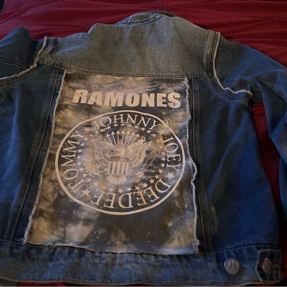 Custom ramones jacket - Picture 2 of 8